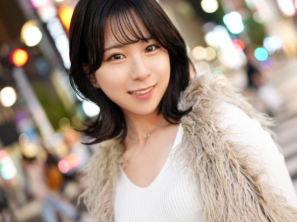 可愛い顔してイジメられたい系美少女…ピンッと勃った乳首を激しくつねられて声まで出ちゃう正真正銘のMっ娘！