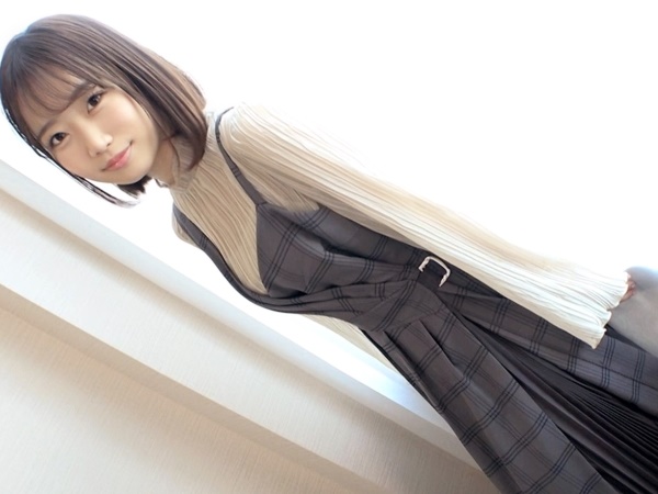 男性経験少なめな色白女子大生が大人チンポで喘ぐ！快感堕ちしチンポの虜になり自ら腰振りまくる！！
