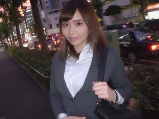 【素人×ナンパ】仕事帰りの癒し系OLをホテルに連行！初対面チンコをフェラチオさせてマンコに生挿入♡