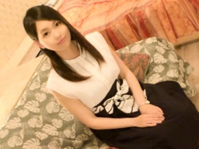 【騎乗位】童顔で清楚な女の子が男根に突かれ乱れまくる！ビンビンチンコを騎乗位セックスで挿入され感じちゃう！