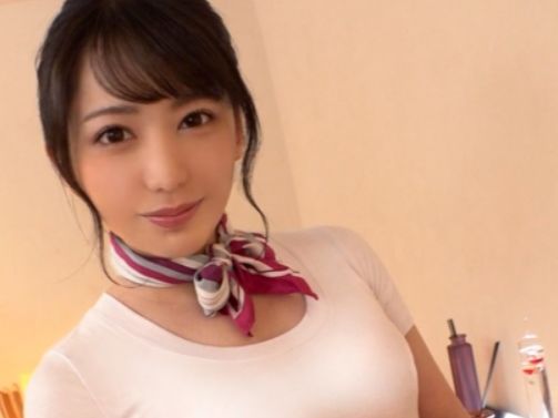 【エステティシャン×素人】スタイルが良すぎるエステのお姉さんにチンポ突きまくりで中出しまで！ｗｗ