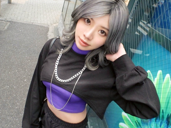 【素人】自分磨きに余念がない感じのギャル素人さん！綺麗な顔してるので勃起しちゃうね！ヤラしい事したら感じてるエロ娘！