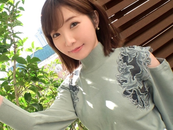 【素人】4年間彼氏なしセフレなしの欲求不満のご様子なお姉さんが久しぶりのおチンポに大興奮で！！！