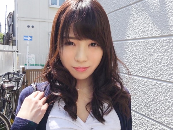 【素人】清楚で美人なバスガイドのお姉さんと白昼堂々濃厚セックス！！！激イキする姿が可愛すぎた！！！