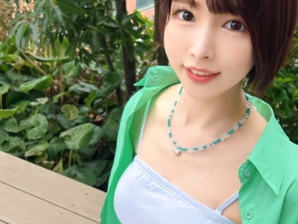 【現役アイドル】オタ憤死！あまりにも残酷なホテル直行ハメドリ！電マプレイでガンガン感じてアクメしてる！