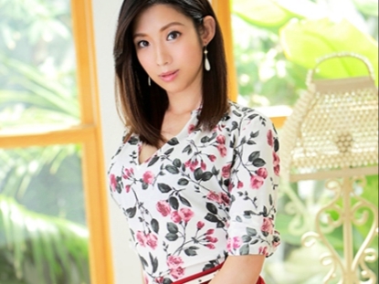 【電マ】エチエチセクシーボディのお姉さんに電マを当てる！湿りだすマンコに大興奮で舐め回す！