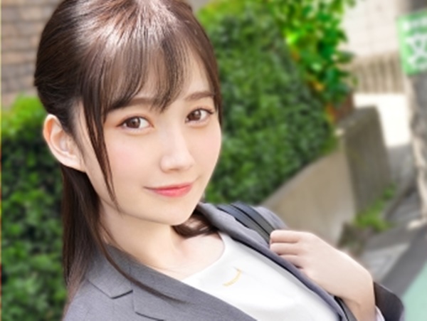 【オフィスで出会ったエロOL】 仕事中もお構いなしにエロさ全開！ ホテルで乱れるスケベなOLと濃厚セックス！