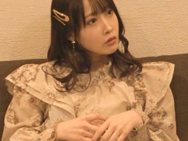 【幼馴染はスレンダー美女】 隠しカメラで覗く禁断の盗撮♡ 成長した身体に我慢できず、生で挿入しちゃった！