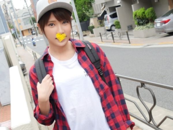 【ボーイッシュなJDの初体験】 小さな胸を震わせ、巨根に貫かれる！ 7年ぶりのセックスで連続中出しの快感に溺れる！