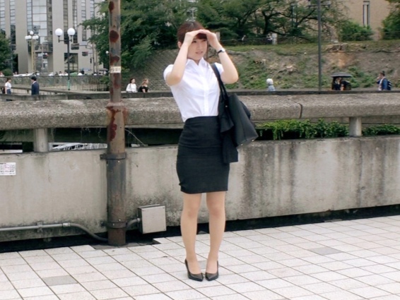 ＜素人×パイパン＞不動産会社勤務で無類のドエム女子をお仕事スーツのまんまで犯す「だめっ、キモチ～」大絶叫で乱れまくるww
