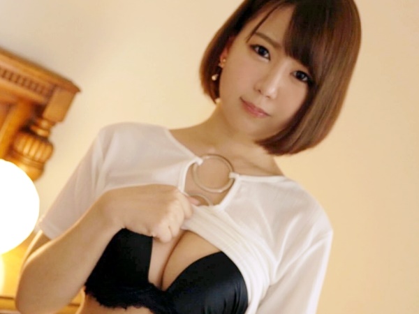 ＜素人即ハメ＞男に尽くすタイプの情が深いお嬢さんの心のこもったパイズリに感謝感激♡お返しに生で立ちバックで奥までズッポシ