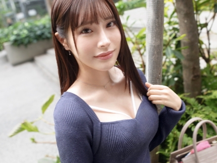 【ナンパ即ハメ】『気持ちいい…』無邪気な笑顔の美少女が手マンで大洪水！びちゃびちゃマ○コに生チ○ポ挿入、キュートな顔してエロすぎる濃厚セックスに夢中！♡