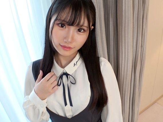 【むっちり巨乳の黒髪美少女】『有名になりたい…』清楚系コンカフェ店員がAVデビュー！あどけない顔とエッチなボディのギャップがヤバい！騎乗位で激しく腰を振る姿は必見♡