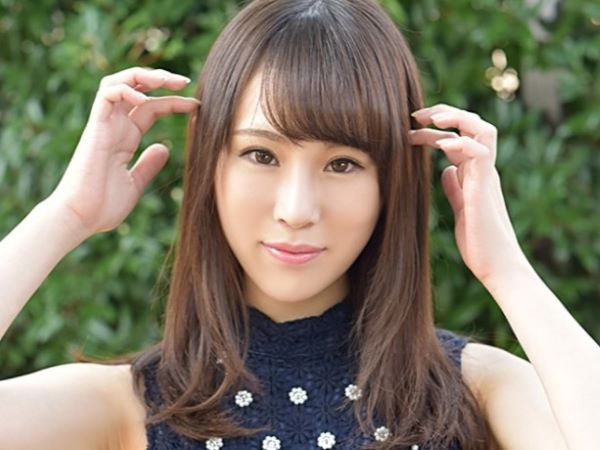 【清楚系美容師の裏バイト】黒髪サラサラの美人さんが、おチンポ大好き女子に豹変！男根を咥え込み、ハメまくってイキ乱れる姿は必見！www