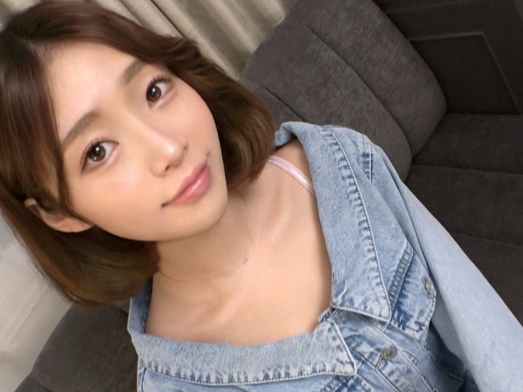 【ちっぱい素人】美人で性格も良いという女の子！ほっそりした身体も華奢でグッド！この子がエッチなセックス見せるの最高か！