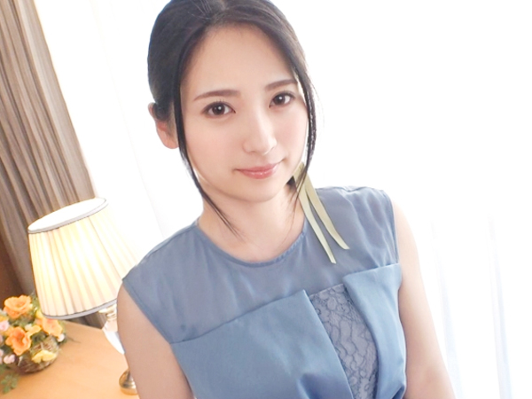 【初撮り素人の本気汁】『ダメ…イッちゃう…』即発情する愛液トロトロの激濡れマンコを激イカせ！ねっとり手マンで淫らにアンアン喘ぐ姿がエロすぎる！素人娘の隠れた淫乱さが全開！！♡