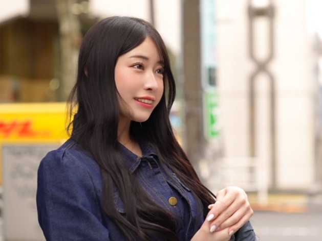 【小悪魔お姉さんの誘惑騎乗位】『もっと奥まで…』エロカワ美女が男を翻弄！チ○ポを激しくしゃぶり、騎乗位で腰をグラインド！小悪魔スマイルで男を骨抜きにするエロすぎるセックスに悶絶必至！♡