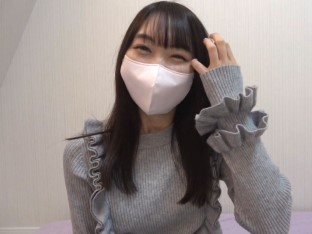 【スレンダー美少女とホテルでイチャラブSEX】『気持ちいい…』笑顔が可愛い乳首びんびん美少女と濃厚プレイ！ケツを叩かれながら激しくハメられ、とろけ顔で乳首をいじられまくる！♥