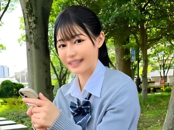 【透明感美少女JKの禁断エッチ】育ちざかりの美乳を堪満！キツキツマ●コに容赦ないピストンで、ウブな女子高生が感じまくる♡