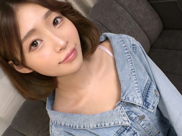 [バイト学生] 見た目清楚な女子大生っ♡でもナンパ即手マンされて感じちゃう！恋人と喧嘩の最中にAVで…