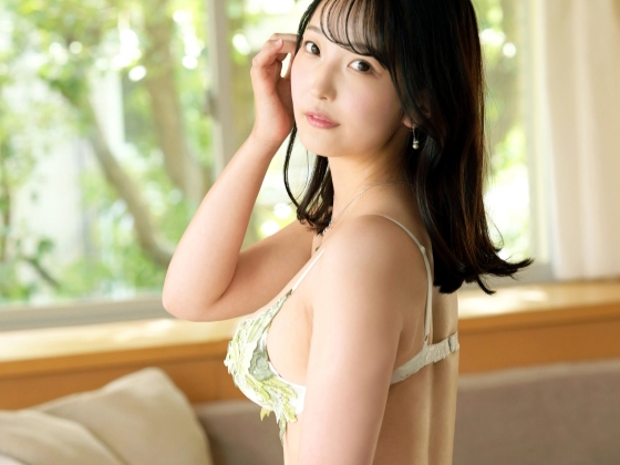 【爆乳お姉さんの濃厚エロプレイ】『もっと奥まで…』豊満ボディがエロすぎるお姉さんが、チ○コをしゃぶり尽くす！エチエチなマンコで濃密に絡み合い、激しく腰を振るセックスに悶絶必至！！