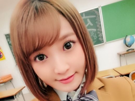 【制服×素人】制服の可愛い女の子と教室でセックスという夢のシチュエーション!wバイブでヌレヌレになったおまんこに挿入