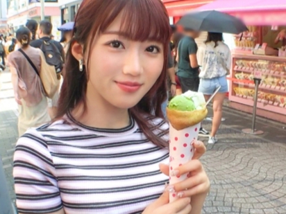 【爆乳ナンパ】『すごい硬い…』ぷるぷる巨乳の女の子が、街中でナンパされちゃった！手コキでチンコを激しくしごかれ、ビンビンに勃起したチンコに興奮MAX！おっぱい揺らして感じまくる！！