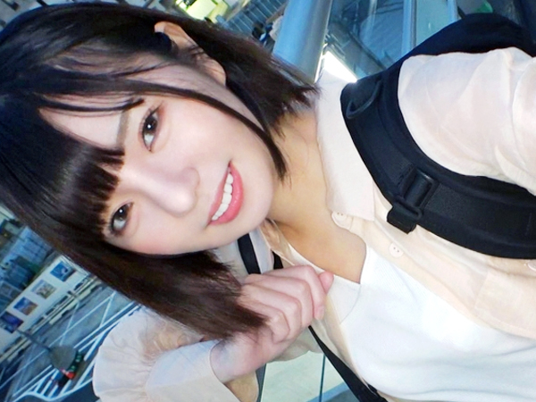 【彼氏持ちJDナンパ】『ダメ…彼氏がいるのに…』ウブな女子大生が他人棒に堕ちる！パイパンマ○コを激しく突かれ、彼氏を裏切る快感に溺れる！！