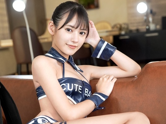 【美人秘書のオフィス乱交】『ここじゃダメ…』超絶美女の社長秘書が社内で立ちバック＆騎乗位！連続ピストンで感じまくり、顔射フィニッシュで大満足♡仕事中のエッチな秘密を激写！