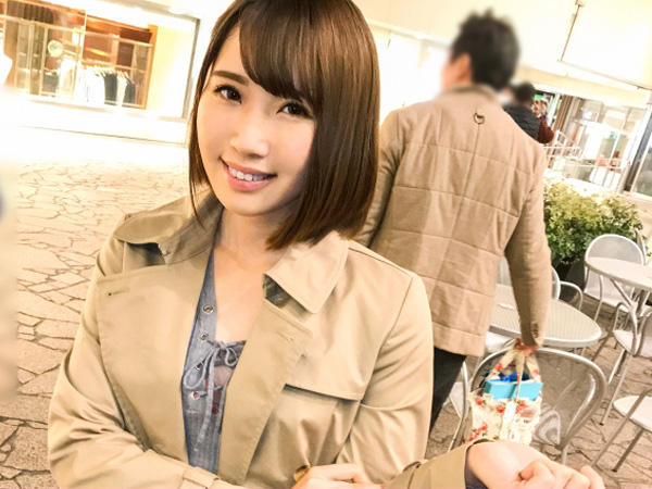 【素人ナンパ】『久しぶりで感度MAX！』パイパン美まんに一撃挿入！久々のセックスに喘ぎ声が漏れまくり、腰振りも止まらない！ウブな素人娘が本気で乱れる瞬間を激撮！！♡