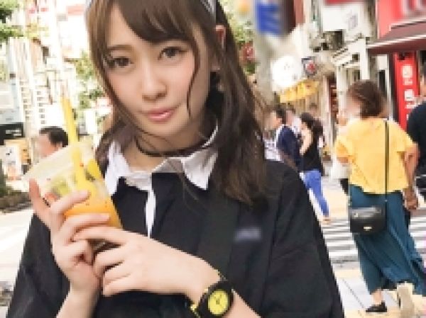 【オナニー狂いのJDを街中で捕獲！】妄想オナニーが日課の女子大生をゲット！手マンでぐっちょり濡れたマンコに久々のチンコ挿入で大興奮！イキまくる姿がエロすぎてヤバい♥