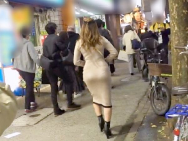 【キャバ嬢JDの裏バイト】『もう…お店には内緒だよ…』パチンコ帰りの肉厚巨尻女子大生が、本業のキャバクラでは見せない肉欲全開のセックス！むっちりボディを密着させ、ねっとりハメまくるエロすぎる裏バイト♥