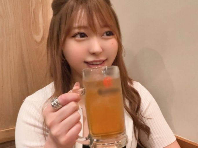 【幼馴染の禁断ナイト】『久しぶりすぎて…我慢できない！』お酒の勢いでエスカレート！パイパン美マンにズブ濡れ挿入、最後は思いっきり奥まで…♡同級生との甘酸っぱい一夜！