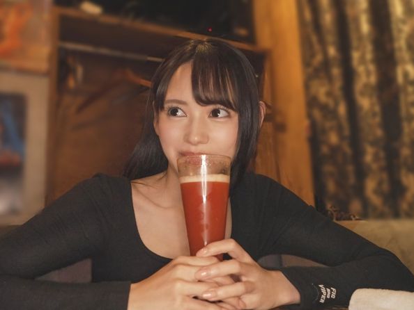 【人妻の危険な遊び】『ダメ…夫にバレちゃう…』30代とは思えない美ボディのセレブ妻が、Tバック姿で不倫セックスに溺れる！子持ちとは思えないエロさで、夫以外のチ○ポに夢中♡