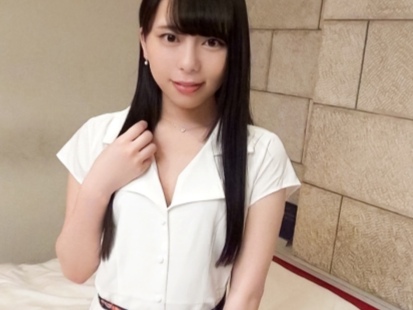 【バックで激ピストン】清楚系美女がおマンコにズボズボ挿入され、感じまくり！男根で激しくガン突きされ、イキ乱れる姿がエロすぎる！美尻を振り乱し、喘ぎ声が止まらない！