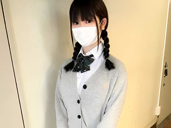 【巨乳JKの誘惑】『気持ち良すぎる…』制服から零れ落ちそうな美巨乳を揺らし、チンポを優しく包み込む！素人美少女が男根に溺れ、エッチな餌食に♡